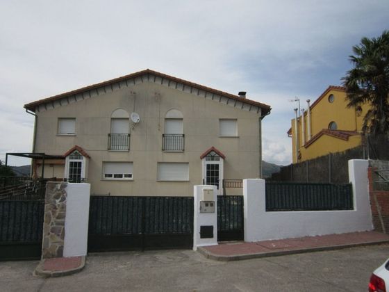 Foto 2 de Casa en venta en Béjar de 4 habitaciones con terraza y piscina
