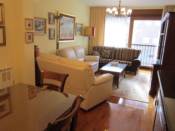 Foto 1 de Piso en venta en Béjar de 4 habitaciones con terraza y balcón