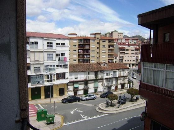 Foto 1 de Piso en venta en Béjar de 4 habitaciones con terraza