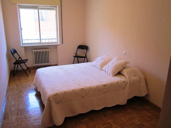 Foto 2 de Pis en venda a Béjar de 4 habitacions amb terrassa i calefacció