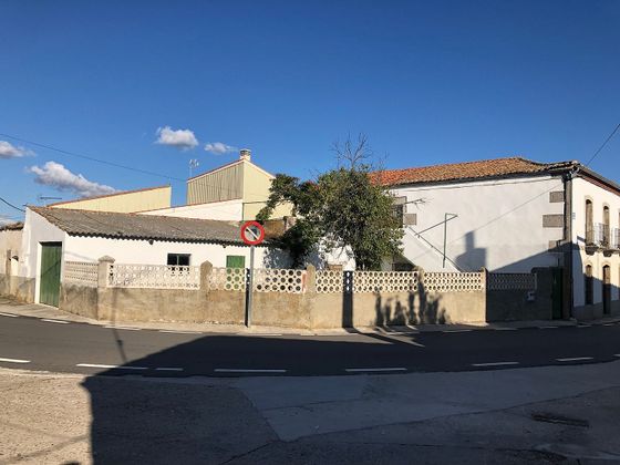 Foto 2 de Casa en venda a Santibáñez de Béjar de 3 habitacions amb terrassa i garatge