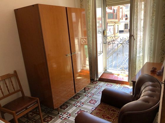 Foto 2 de Piso en venta en Béjar de 3 habitaciones con balcón