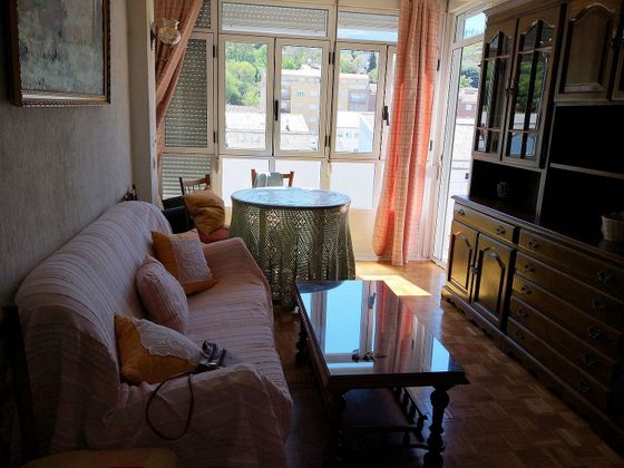 Foto 1 de Piso en venta en Béjar de 3 habitaciones con muebles y balcón