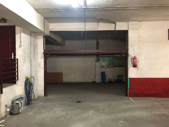 Foto 1 de Garatge en venda a calle Colón de 75 m²