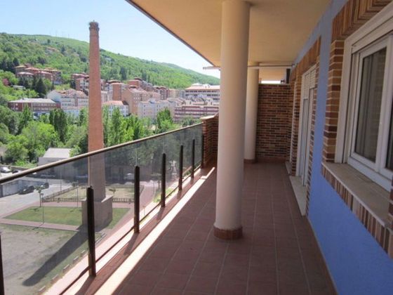 Foto 1 de Pis en venda a calle Tejedores de 2 habitacions amb terrassa i calefacció