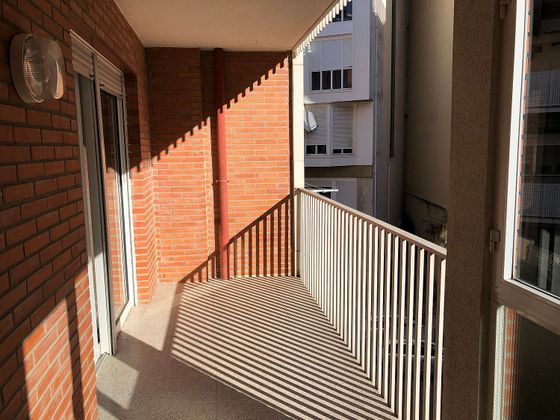 Foto 2 de Pis en venda a plaza José Lidón de 4 habitacions amb balcó i calefacció