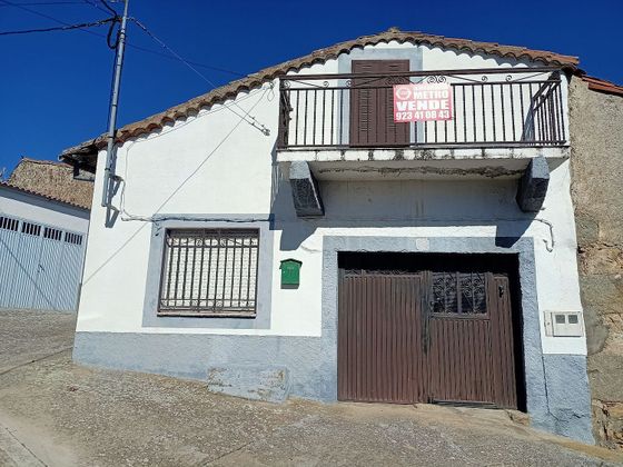 Foto 1 de Venta de casa en Santibáñez de Béjar de 4 habitaciones con garaje y jardín