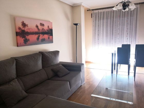 Foto 2 de Piso en venta en Béjar de 3 habitaciones con garaje y jardín