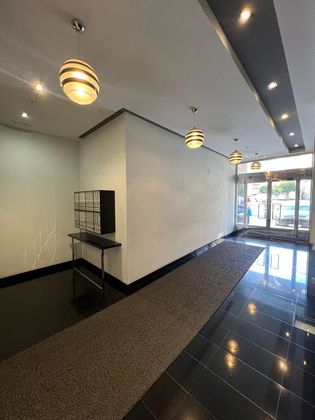 Foto 2 de Piso en venta en plaza De España de 3 habitaciones con garaje y balcón