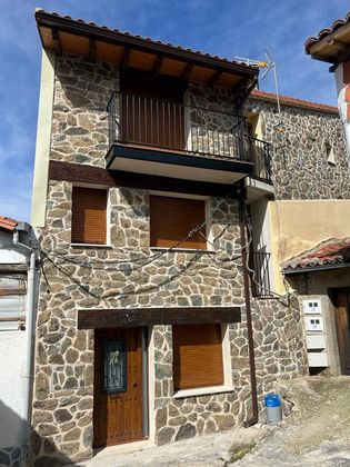 Foto 1 de Casa rural en venda a calle Cuerno de 4 habitacions amb terrassa i balcó