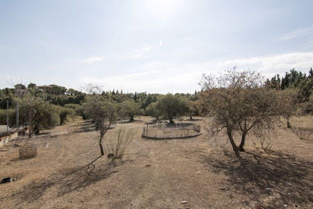 Foto 2 de Venta de terreno en Los Cigarrales-La Bastida de 6188 m²