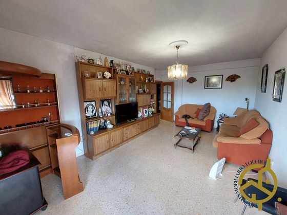 Foto 2 de Pis en venda a Olías del Rey de 3 habitacions amb terrassa i garatge