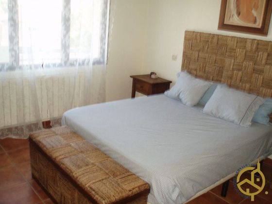 Foto 2 de Xalet en venda a Nambroca de 5 habitacions amb terrassa i piscina