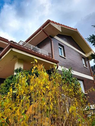 Foto 1 de Casa en venda a Voto de 4 habitacions amb terrassa i garatge