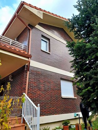 Foto 2 de Casa en venda a Voto de 4 habitacions amb terrassa i garatge