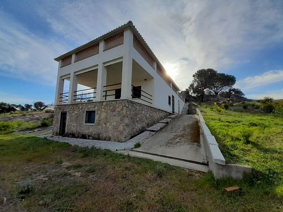 Foto 1 de Casa rural en venda a Almorox de 3 habitacions amb terrassa i garatge