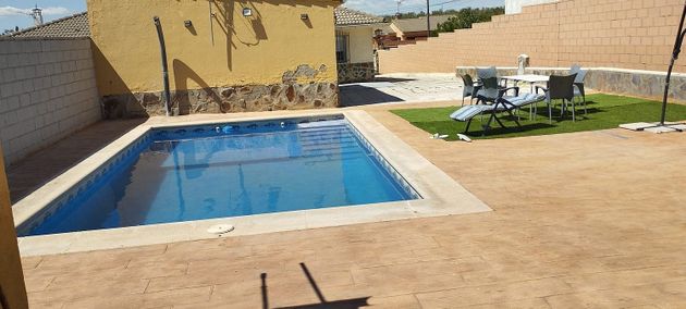 Foto 2 de Venta de casa en calle Canarias de 3 habitaciones con terraza y piscina