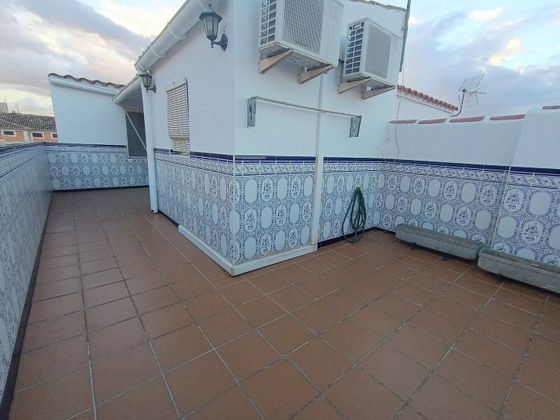 Foto 1 de Casa en venta en Hellín de 4 habitaciones con terraza y piscina
