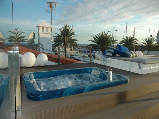 Foto 1 de Casa en lloguer a Pasito Blanco de 2 habitacions amb terrassa i piscina