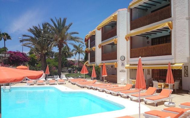Foto 1 de Pis en lloguer a Playa del Inglés de 1 habitació amb terrassa i piscina