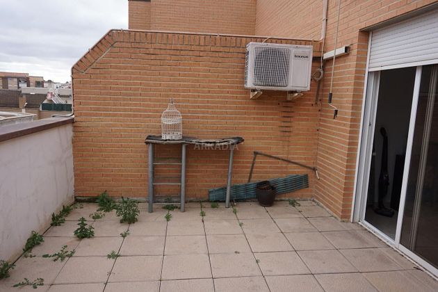 Foto 2 de Venta de ático en Carretas - Huerta de Marzo - La Pajarita de 4 habitaciones con terraza y garaje