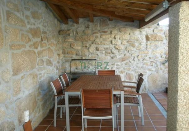 Foto 2 de Casa en venda a Xinzo de Limia de 4 habitacions amb jardí i calefacció