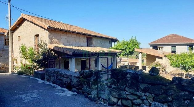 Foto 1 de Casa en venda a Xinzo de Limia de 3 habitacions amb terrassa i jardí