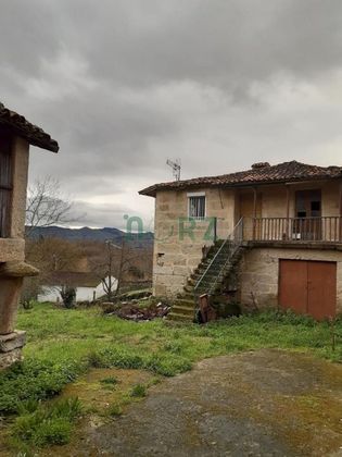 Foto 1 de Venta de casa en Allariz con terraza y jardín