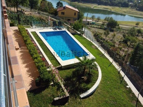 Foto 1 de Chalet en venta en Pereiro de Aguiar (O) de 7 habitaciones con terraza y piscina