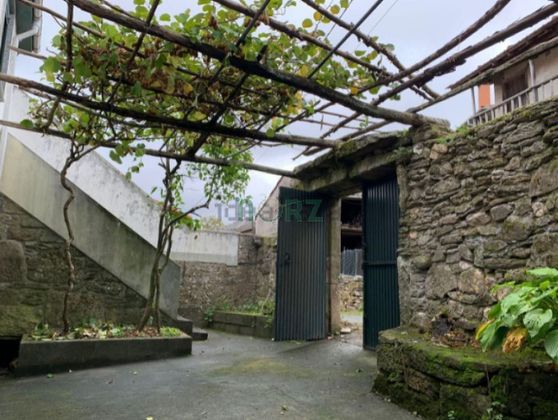 Foto 2 de Casa en venda a Boborás de 4 habitacions amb terrassa i jardí