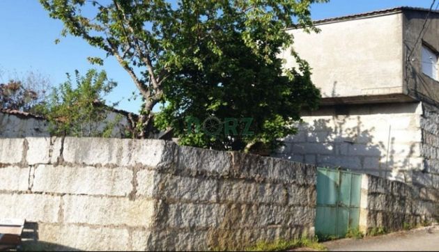 Foto 1 de Casa en venda a Castrelo de Miño de 5 habitacions amb terrassa i jardí