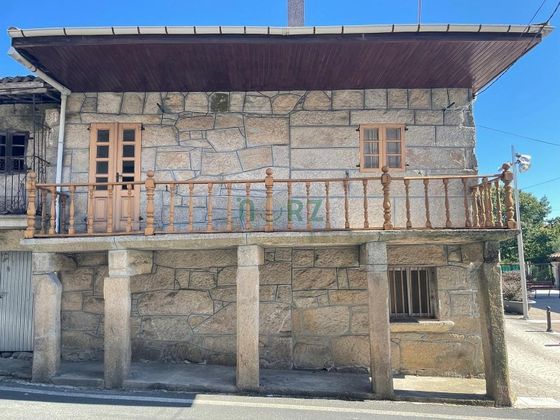 Foto 2 de Xalet en venda a San Cristovo de Cea de 3 habitacions amb garatge i balcó