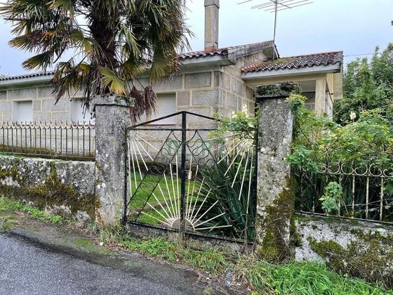 Foto 1 de Xalet en venda a San Cristovo de Cea de 4 habitacions amb garatge i jardí