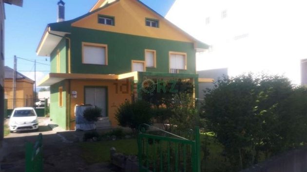 Foto 2 de Xalet en venda a Camponaraya de 6 habitacions amb terrassa i jardí