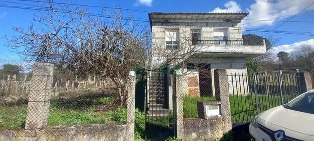 Foto 1 de Xalet en venda a Ribadavia de 4 habitacions amb terrassa i jardí