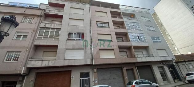 Foto 2 de Pis en venda a Carballiño (O) de 3 habitacions amb terrassa i balcó