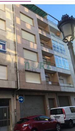 Foto 1 de Pis en venda a Carballiño (O) de 4 habitacions amb terrassa i balcó