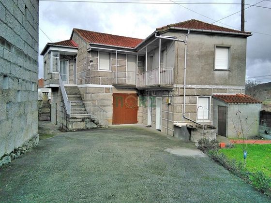 Foto 1 de Venta de chalet en Xinzo de Limia de 3 habitaciones con terraza y garaje