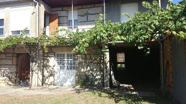 Foto 2 de Xalet en venda a Vilamarín de 4 habitacions amb terrassa i jardí