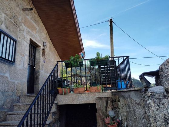 Foto 2 de Casa en venda a Castrelo de Miño de 3 habitacions amb terrassa i jardí