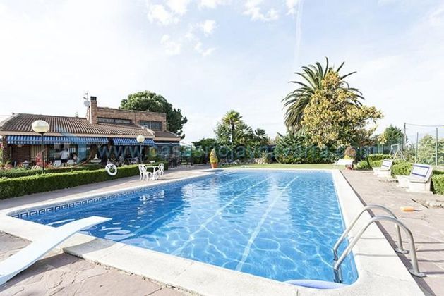 Foto 2 de Xalet en venda a Calahorra de 3 habitacions amb piscina i jardí