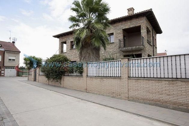 Foto 2 de Casa en venda a San Adrián de 4 habitacions amb terrassa i piscina