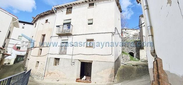 Foto 1 de Casa rural en venta en Munilla de 4 habitaciones con terraza