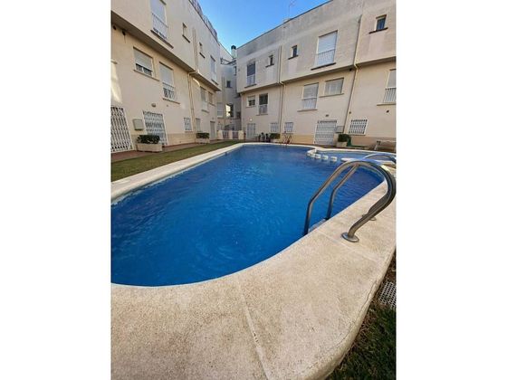 Foto 2 de Venta de casa en Grau de Gandia- Marenys Rafalcaid de 3 habitaciones con terraza y piscina