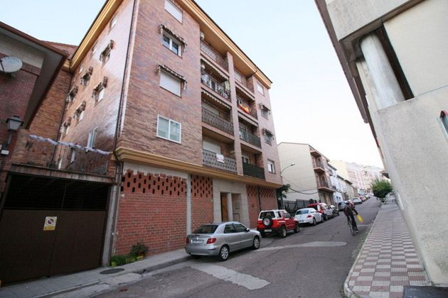 Foto 1 de Pis en venda a calle José Gochicoa de 3 habitacions amb terrassa i balcó