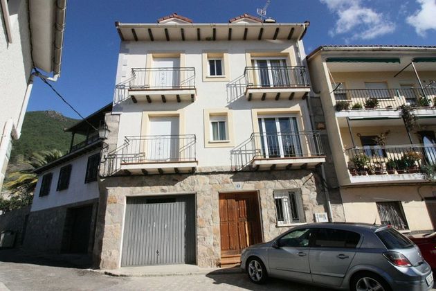 Foto 1 de Venta de chalet en plaza Santa Teresa de 5 habitaciones con garaje y balcón