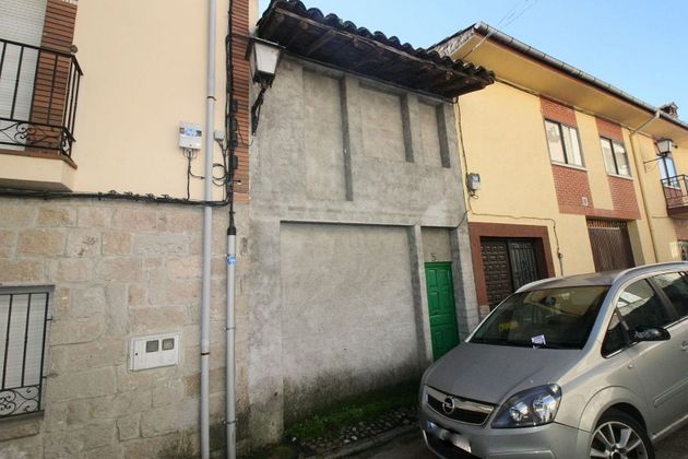 Foto 1 de Casa adossada en venda a calle Del Obispo Dávila y Cárdenas de 1 habitació i 35 m²