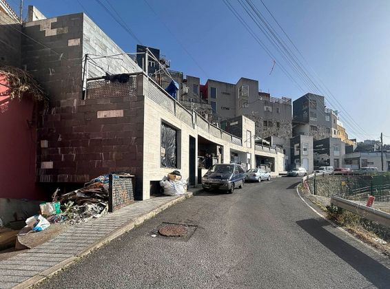 Foto 1 de Edifici en venda a calle Mujica de 10000 m²