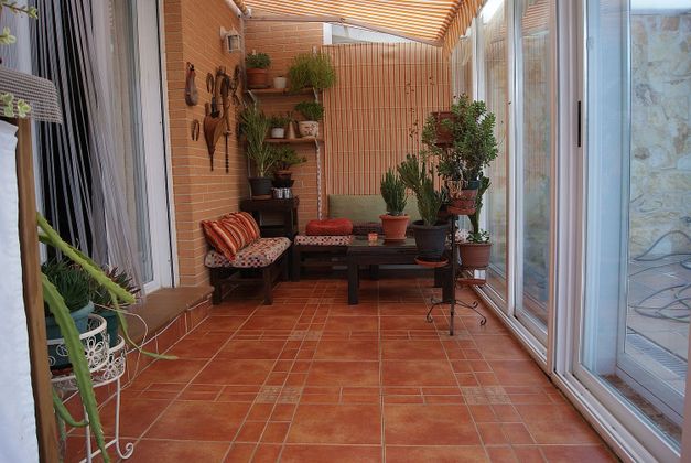 Foto 2 de Casa en venta en calle Albahaca de 3 habitaciones con terraza y piscina
