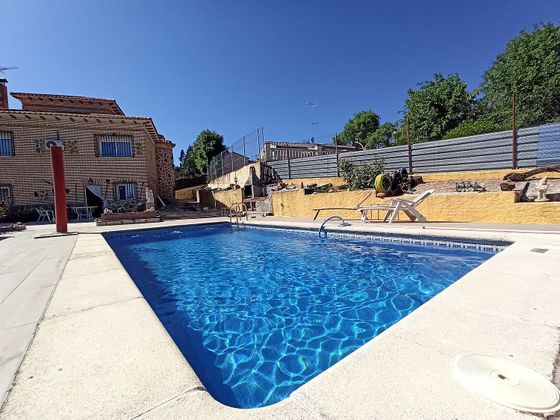 Foto 2 de Xalet en venda a Viso de San Juan (El) de 5 habitacions amb piscina i garatge